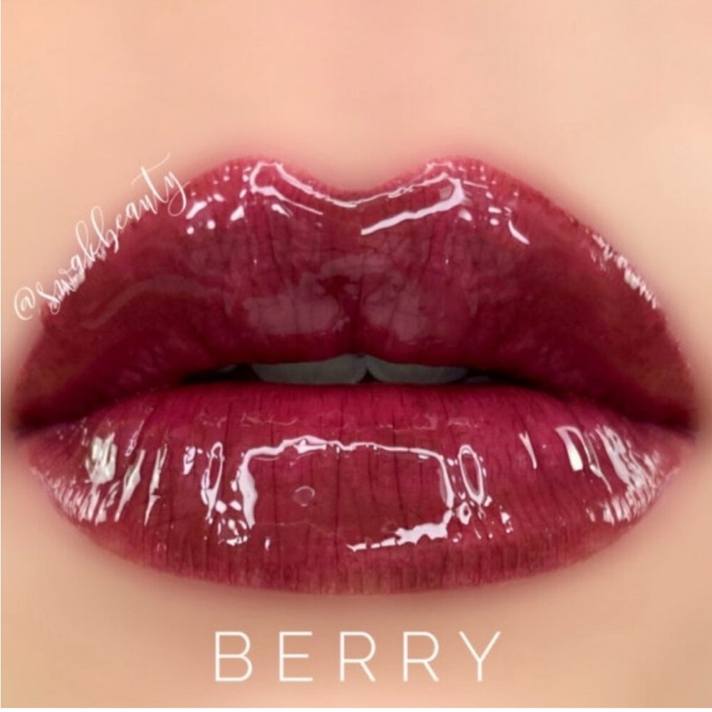 LipSense by Sengence. Shade: Berry. NWT.
